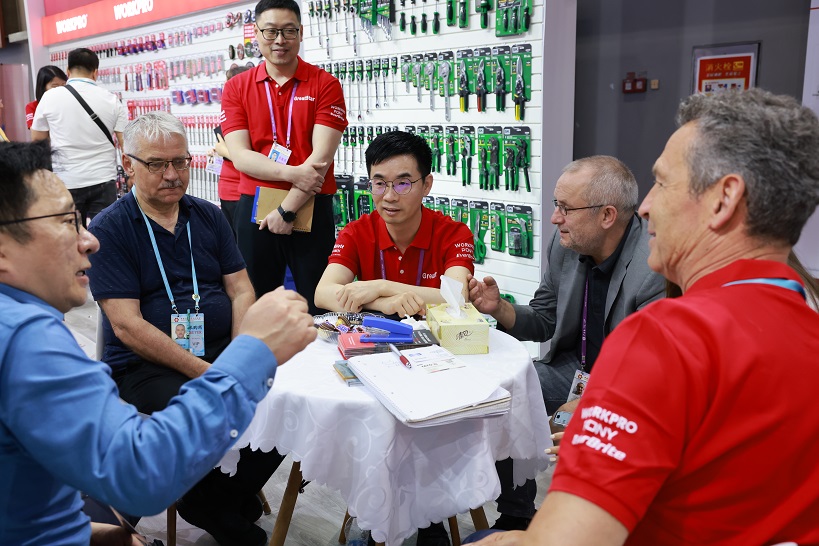 1713313898913519C1ED.jpg 3.JPG