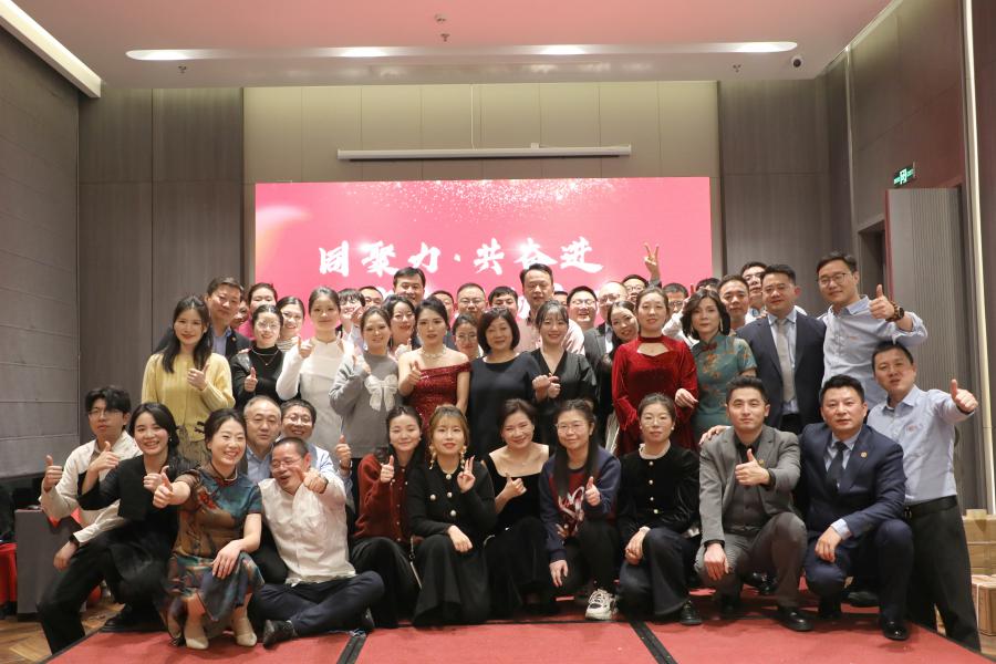 1737679780109990BD85.jpg 9S5A9433.jpg